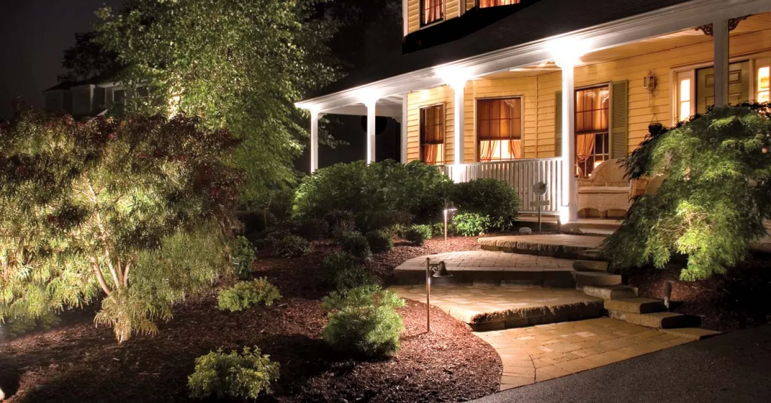 A Guide to Craftsman-Style Outdoor Lights