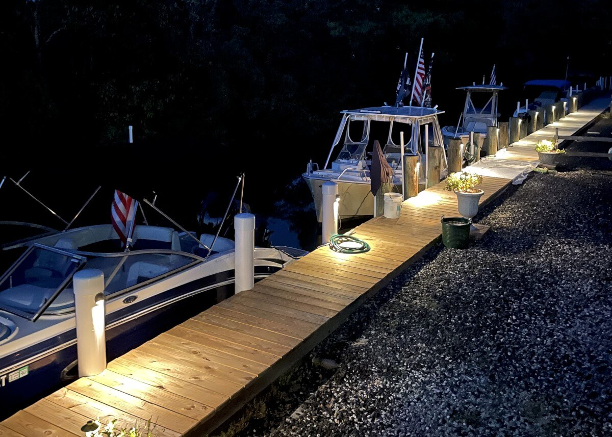  dock lighting at night using white light