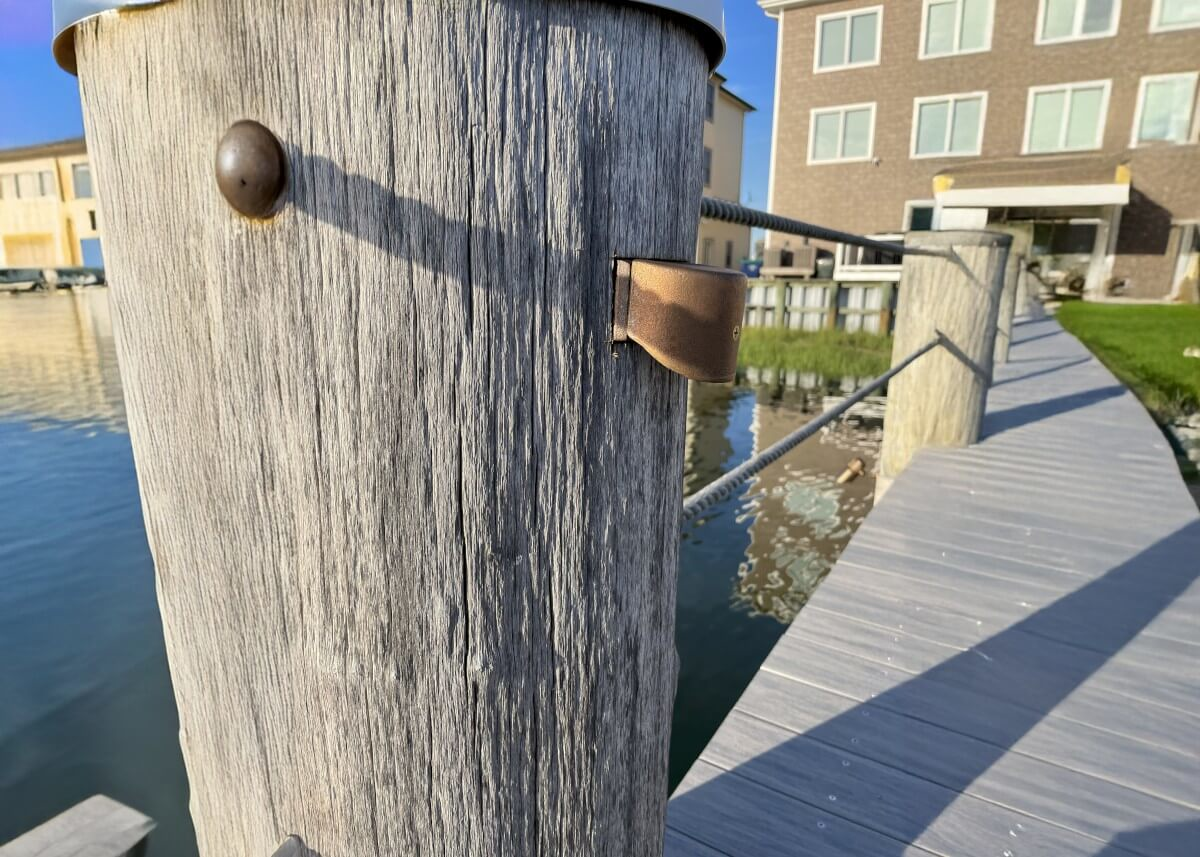 downlighting for a dock in the daytime on a post