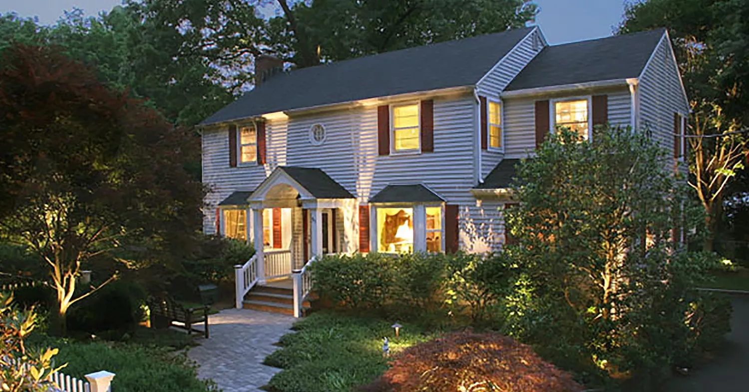 How Do I Choose the Right Landscape Lighting: When to DIY + When to Hire a Professional