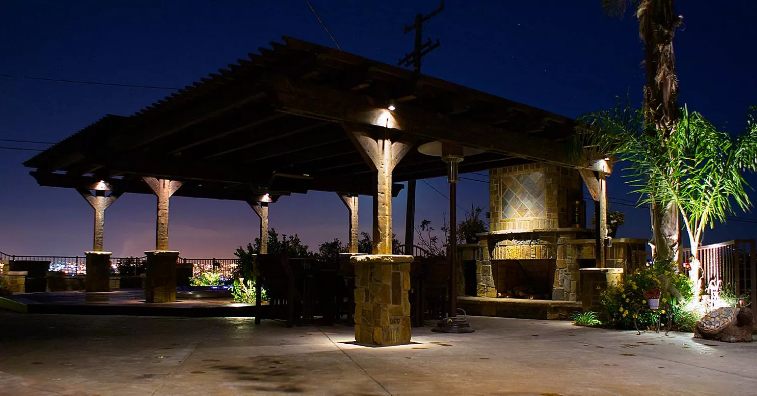 Top 4 Ways to Light Outdoor Stone Walls