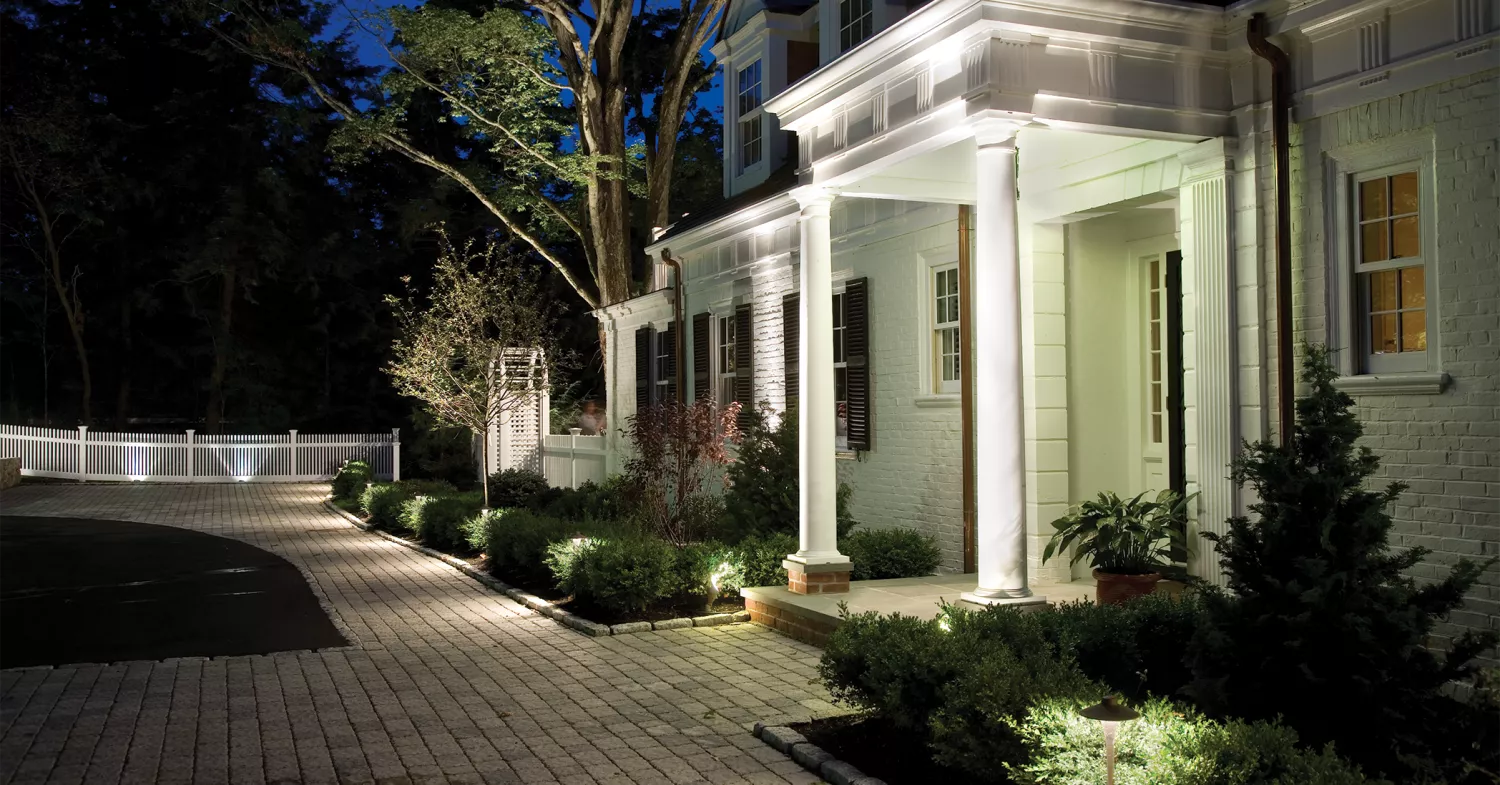 How to Choose an LED Light for Your Landscape Lighting