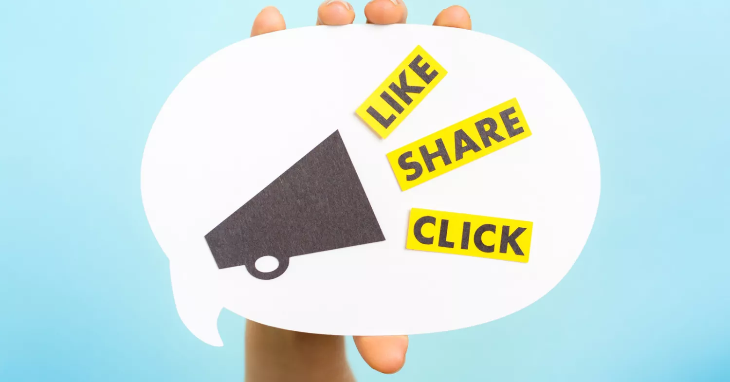 4 Reasons Why Social Media is a Must in  the Landscape Lighting Industry