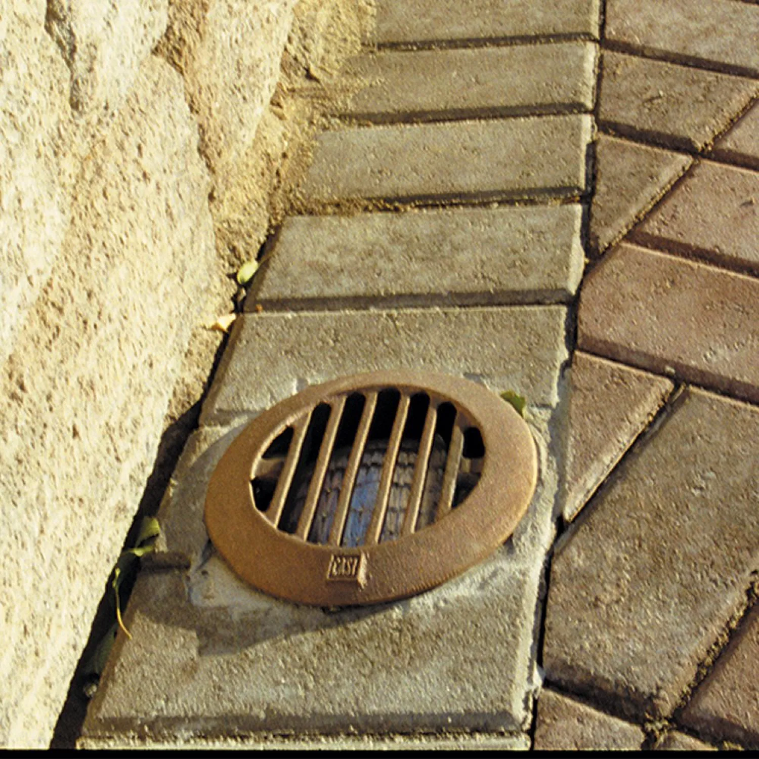 Stone Well Light Installation 