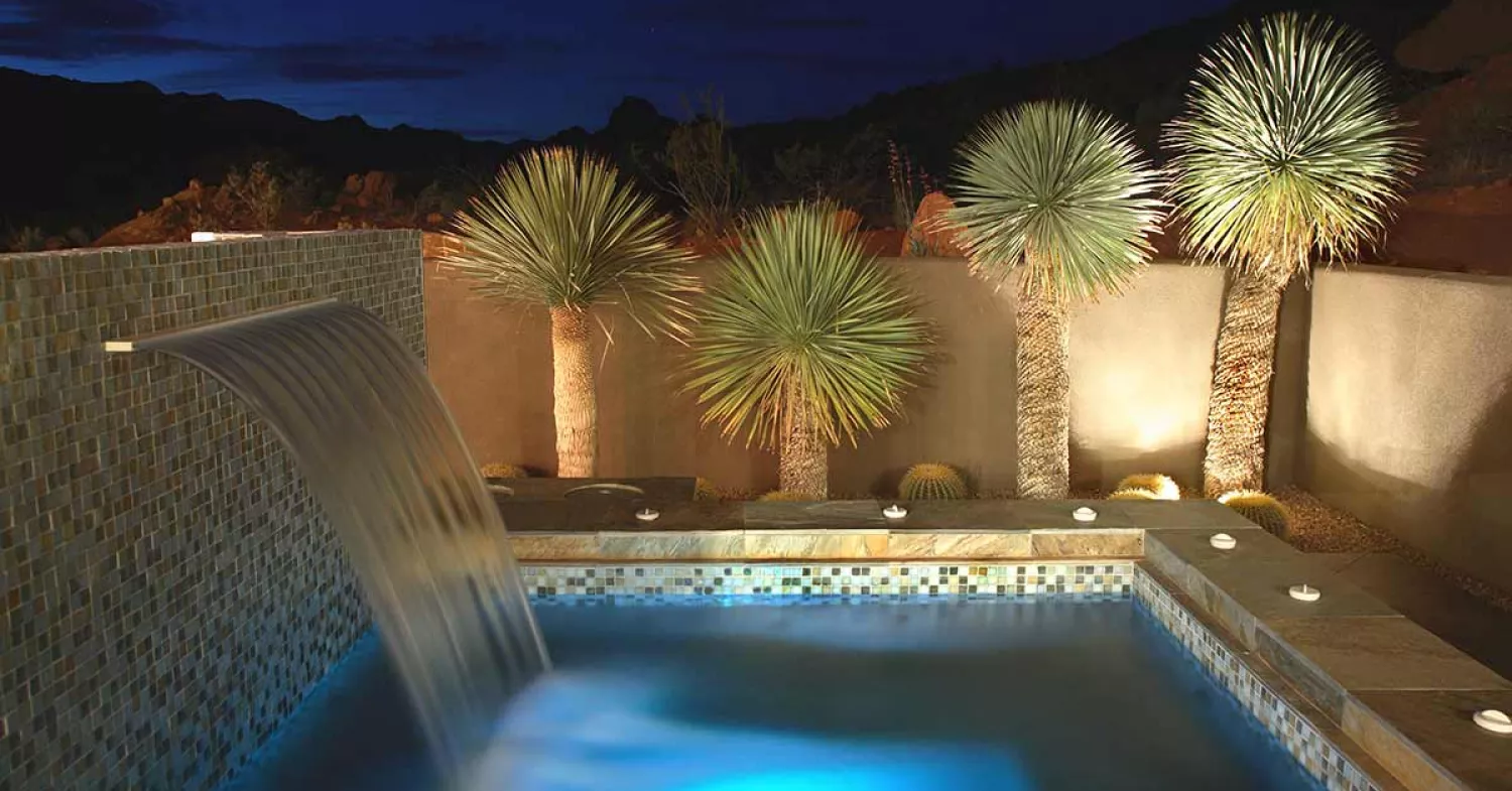 6 Ways to Light Up Your Swimming Pool